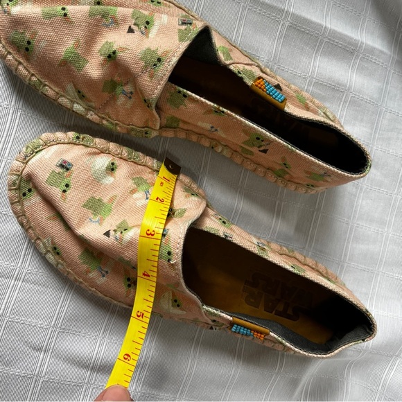 Ubuntu x Star Wars Grogu The Child Afridrilles Slip-On Shoes 7.5 Wide - Picture 13 of 13